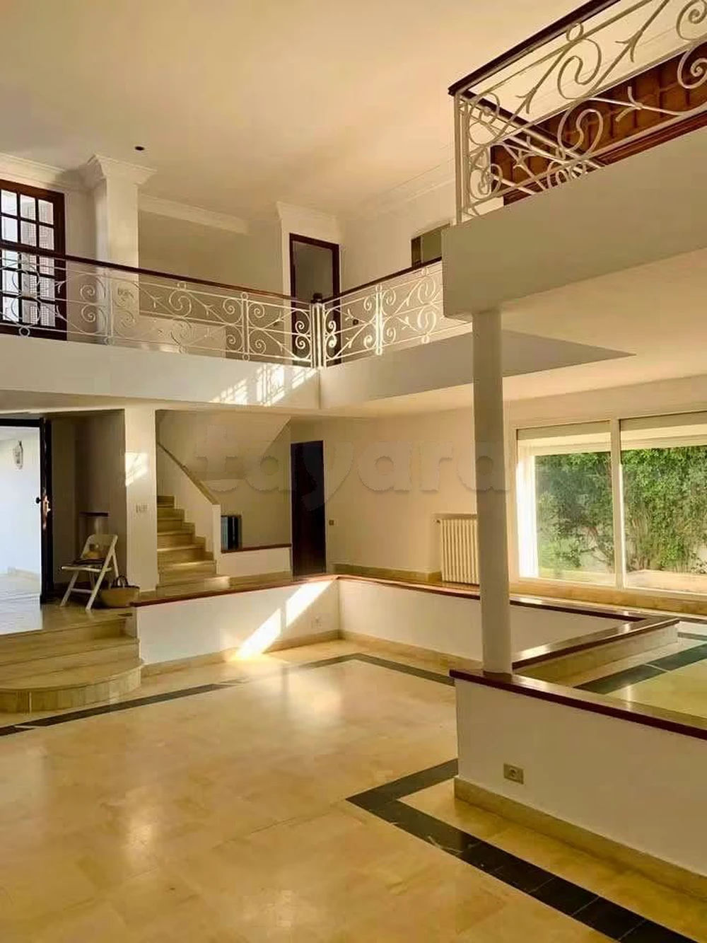 à louer villa S+4 avec jardin à Menzah 9 A, صورة 1