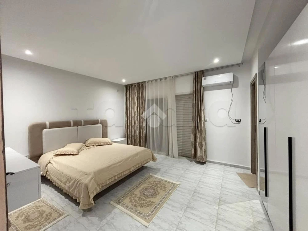 à louer : Villa en S+4 à jardin d'el menzeh I, photo 5