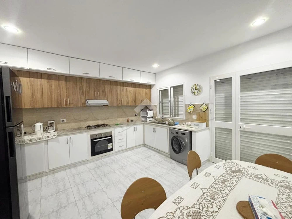 à louer : Villa en S+4 à jardin d'el menzeh I, photo 2