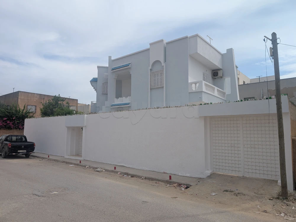 Villa style américain moderne, 461 mettres carré, صورة 1