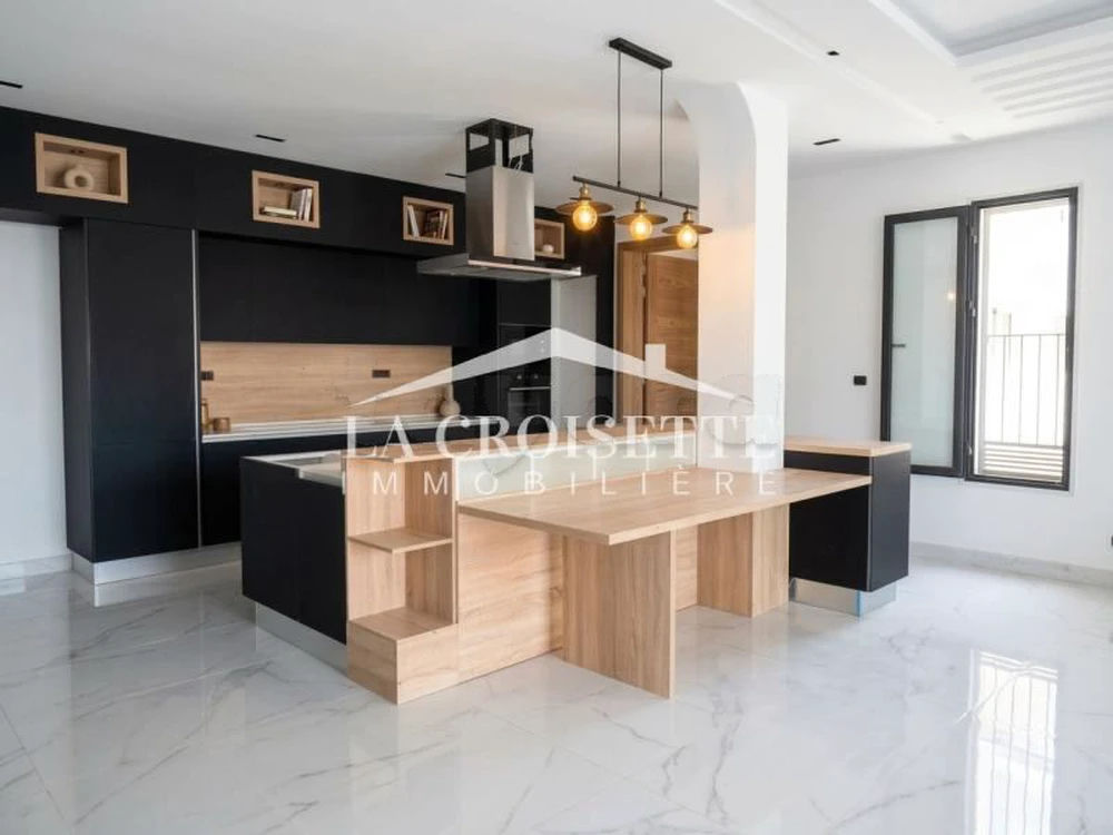 Triplex S+4 avec jardin à louer à La Marsa MTRL0058, صورة 3