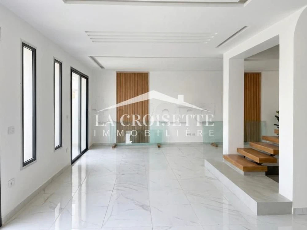 Triplex S+4 avec jardin à louer à La Marsa MTRL0058, صورة 1