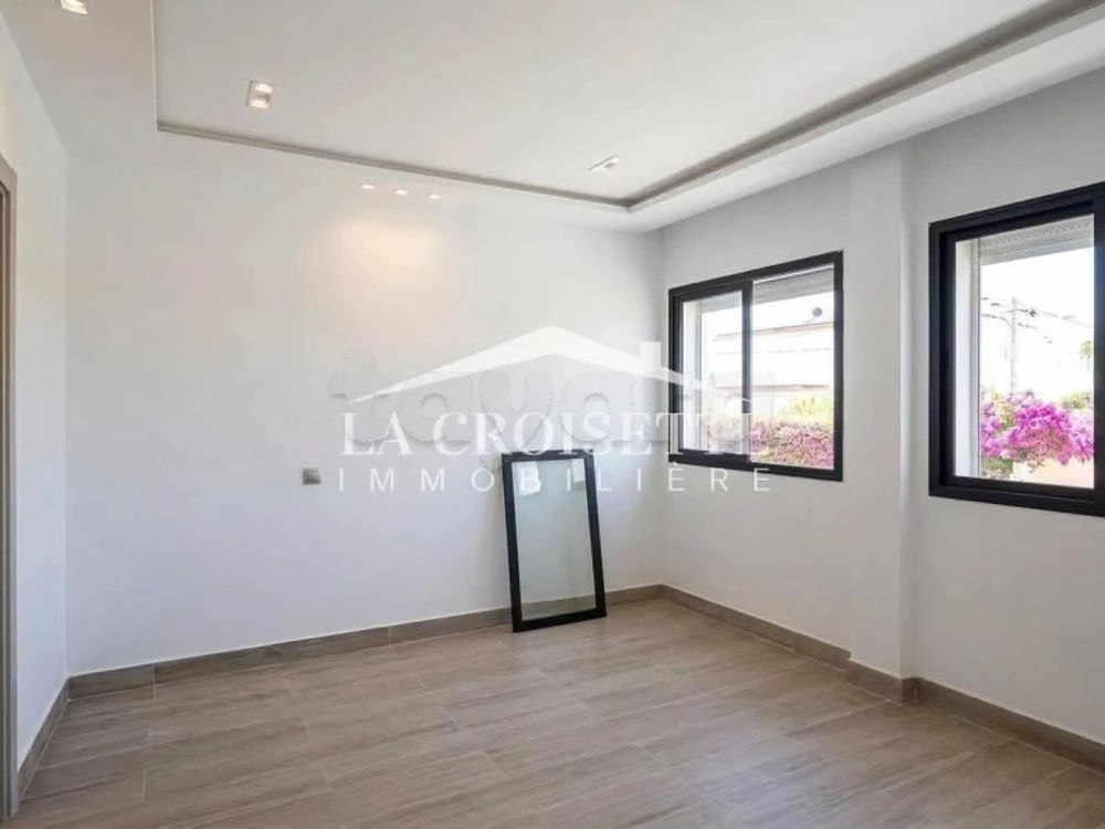 Triplex S+4 avec jardin à louer à La Marsa MTRL0058, صورة 4