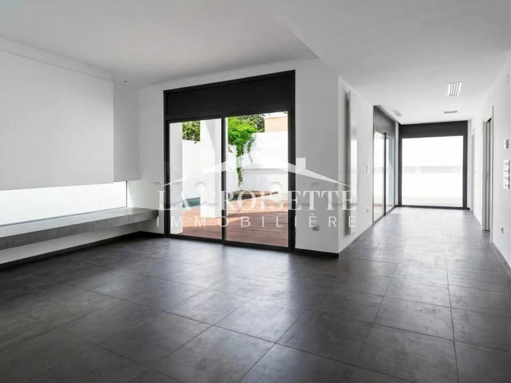 Villa S+4 avec piscine à louer à La Marsa MVL0119, صورة 4