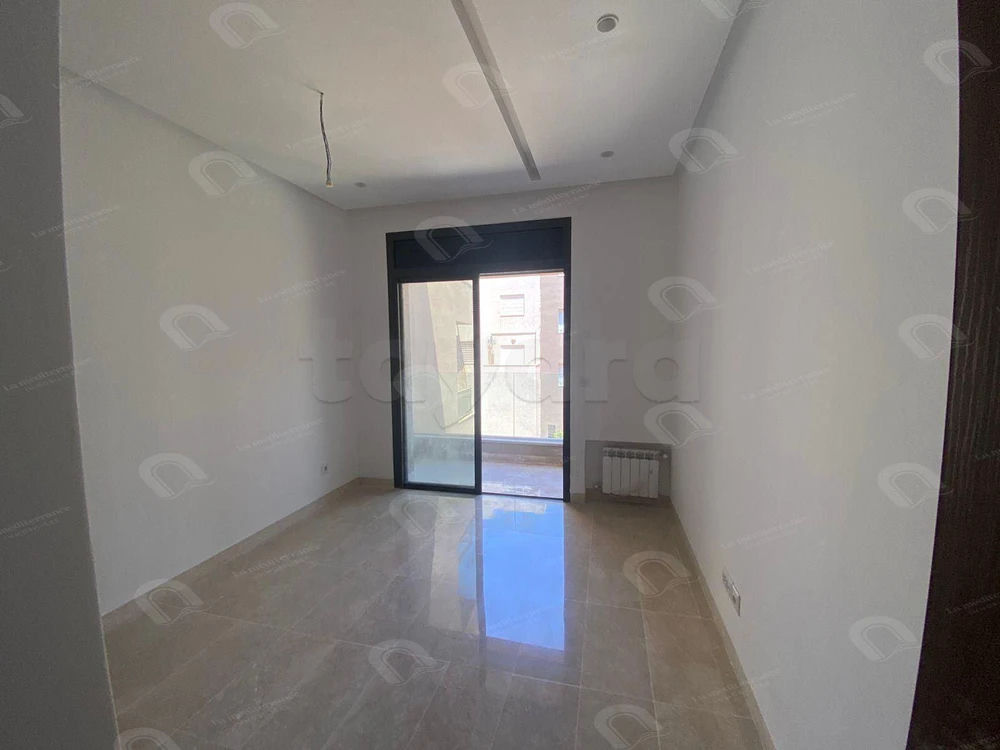 étage de villa S+3 aux jardins de carthage, photo 2