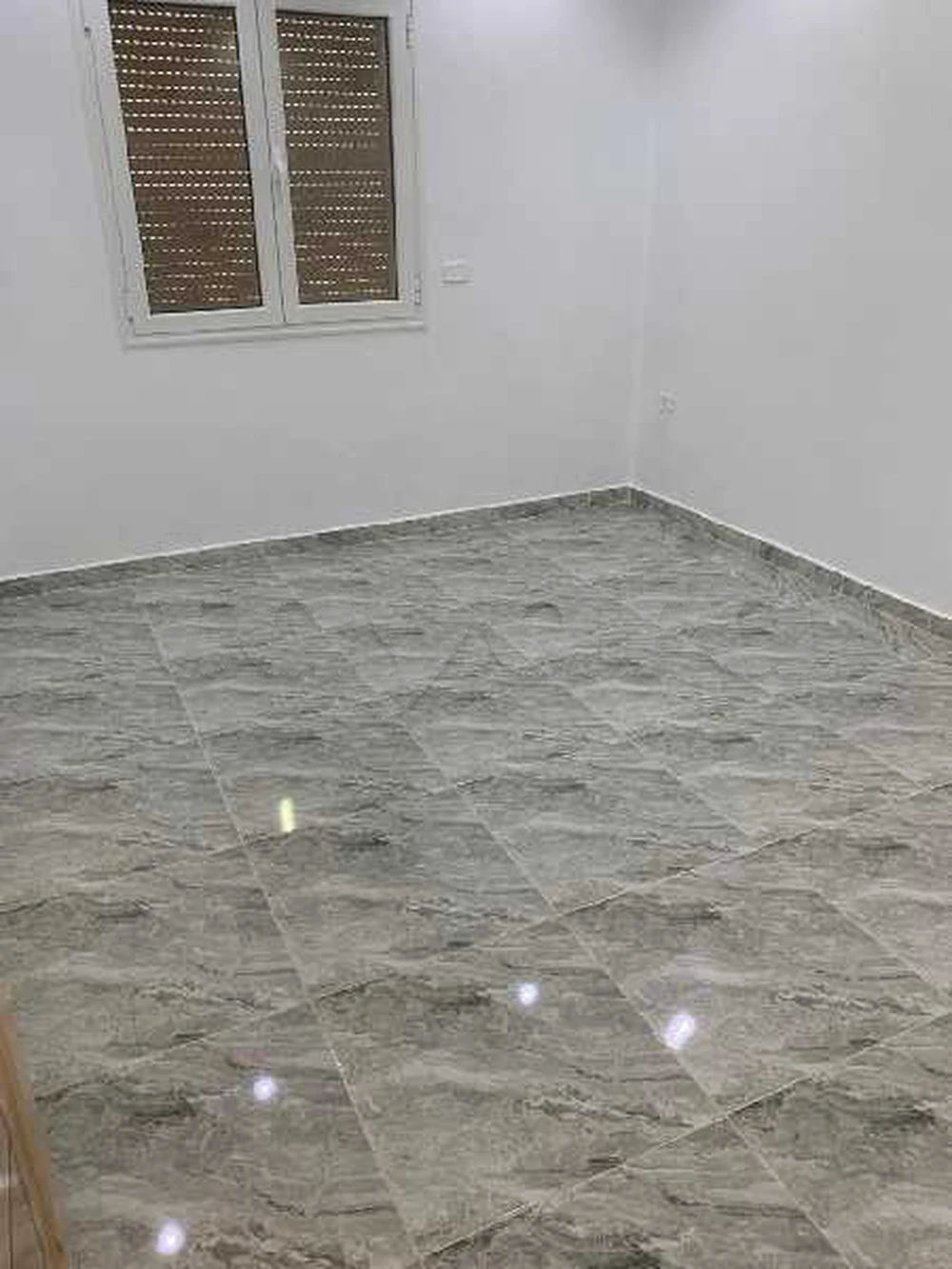 À louer : maison S+2 avec terrasse à Raoued Plage, photo 3