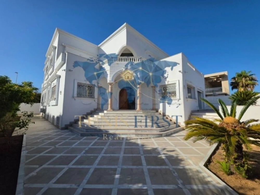 A Louer Majestueuse villa aux Berges du Lac, photo 1